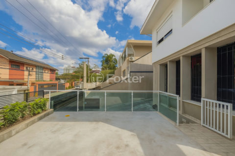 Image 45 - 1030339