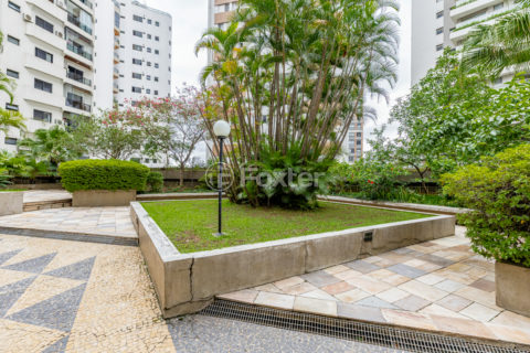Image 34 - 1030343