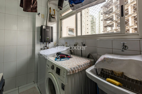 Image 29 - 1030349