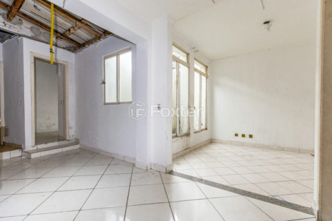 Image 4 - 1030360