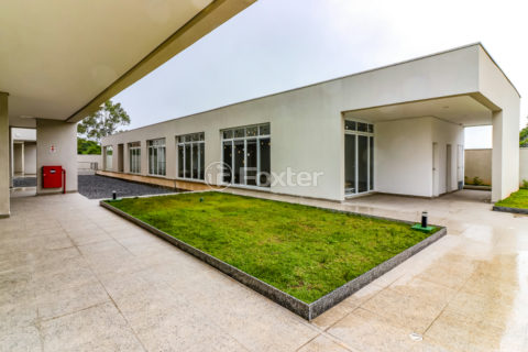 Image 28 - 1030375