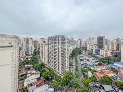 Image 4 - 1030381