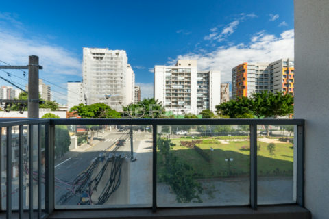 Image 14 - 1030390