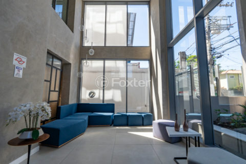 Image 37 - 1030390