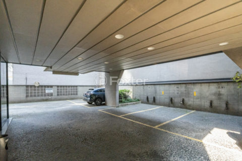 Image 20 - 1030391