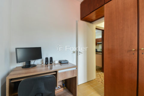 Image 21 - 1030402