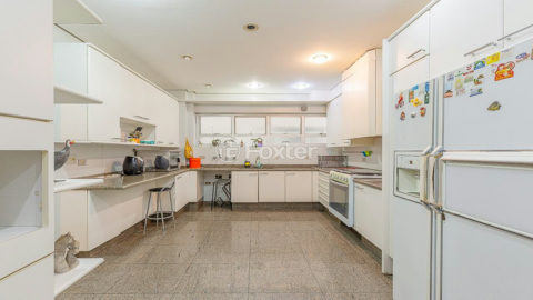Image 36 - 1030403