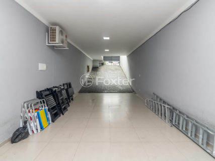 Image 32 - 1030421
