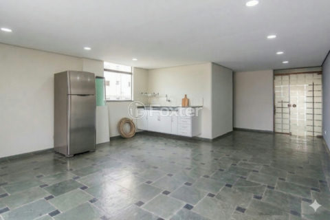 Image 19 - 1030424
