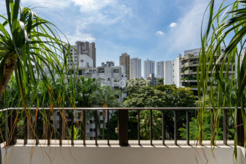 Image 31 - 1030425