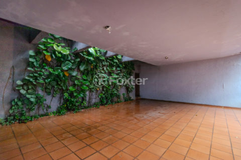 Image 70 - 1030429