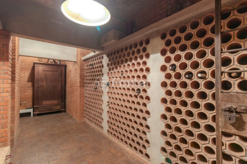 Image 33 - 1030429