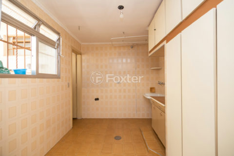 Image 30 - 1030432