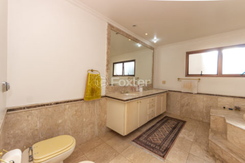 Image 31 - 1030437