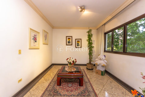 Image 37 - 1030437