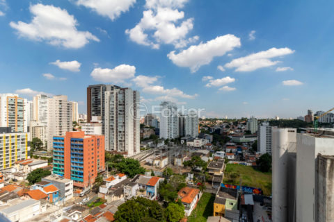 Image 17 - 1030438