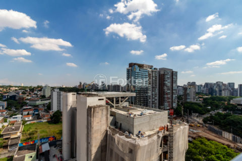 Image 18 - 1030438