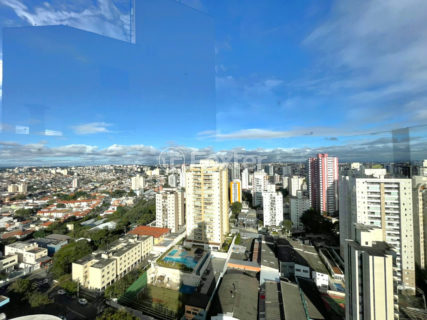 Image 12 - 1030440