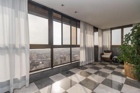 Image 35 - 103045