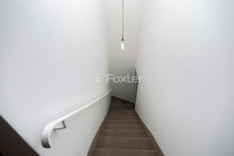 Image 31 - 1030452
