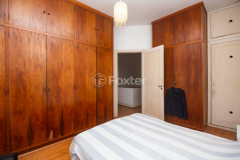 Image 32 - 1030472