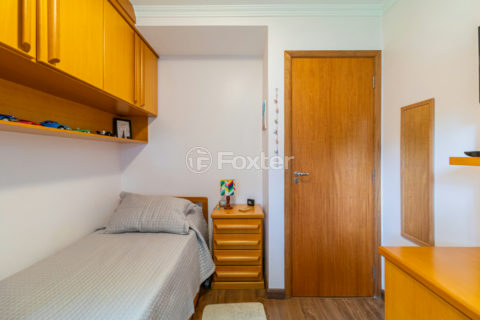 Image 40 - 1030474