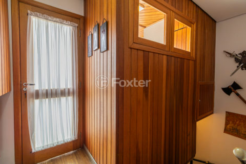 Image 22 - 1030474