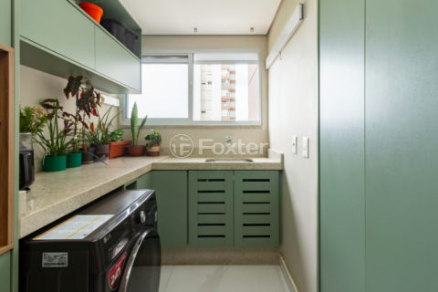 Image 38 - 1030477