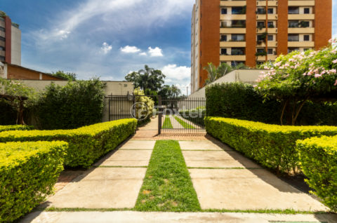 Image 37 - 1030478