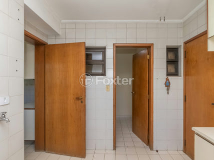 Image 30 - 1030486