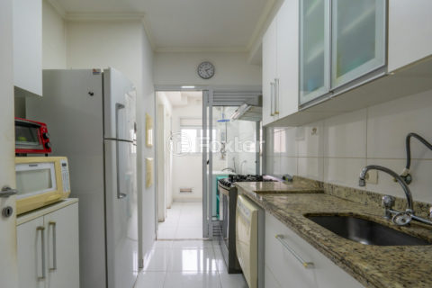 Image 31 - 1030493