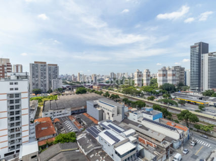 Image 23 - 1030528