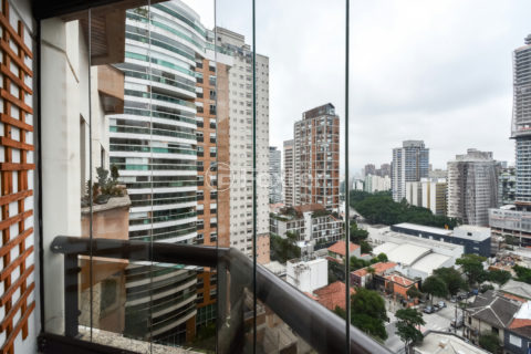 Image 32 - 1030530