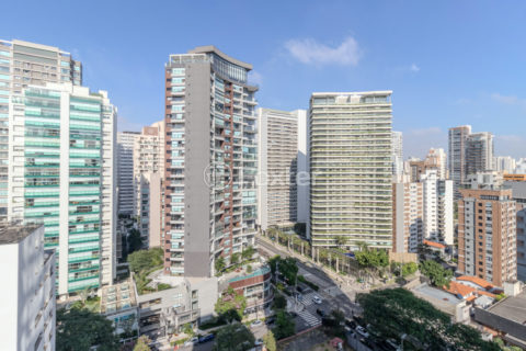 Image 9 - 1030532