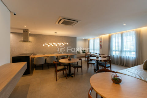 Image 41 - 1030536