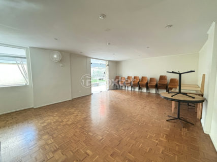 Image 32 - 1030543