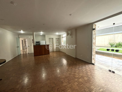 Image 31 - 1030543