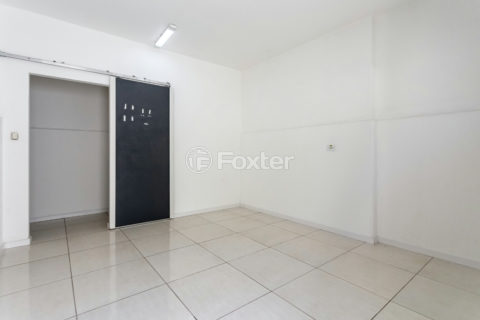 Image 15 - 1030546