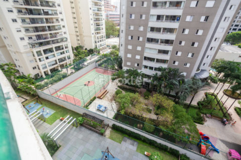 Image 14 - 1030549