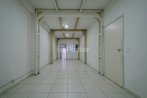 Image 34 - 1030551