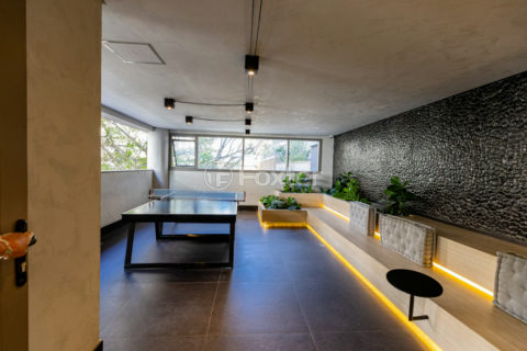 Image 20 - 1030558