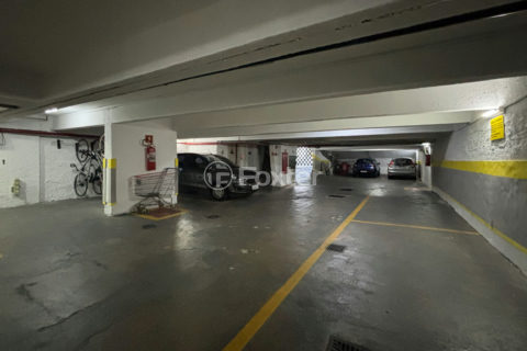 Image 29 - 1030561