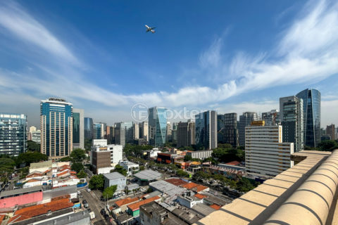 Image 34 - 1030561