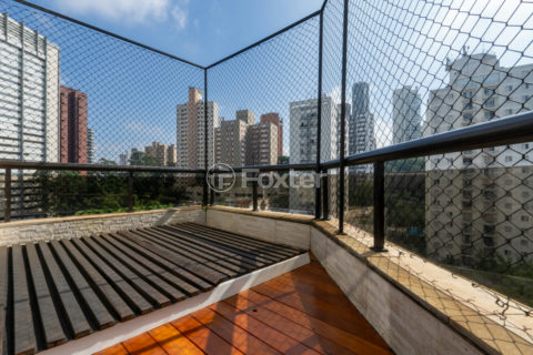 Image 9 - 1030572