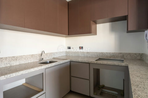 Image 21 - 1030575