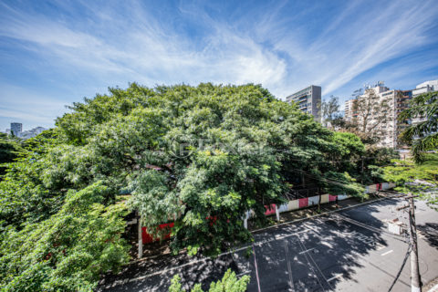 Image 28 - 1030577