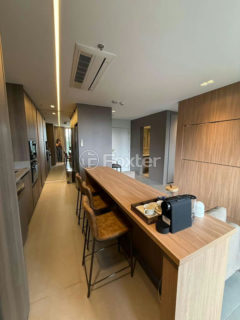 Image 3 - 1030587