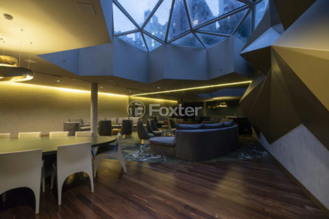 Image 24 - 1030595