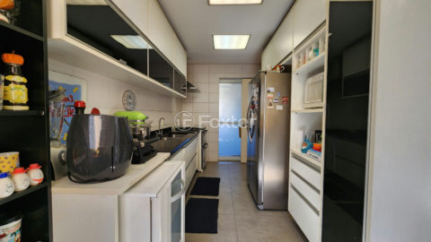 Image 115 - 1030600