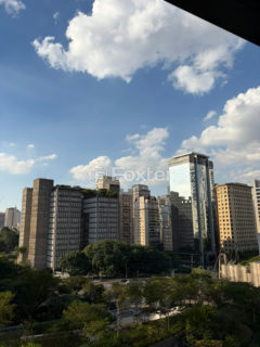 Image 12 - 1030606